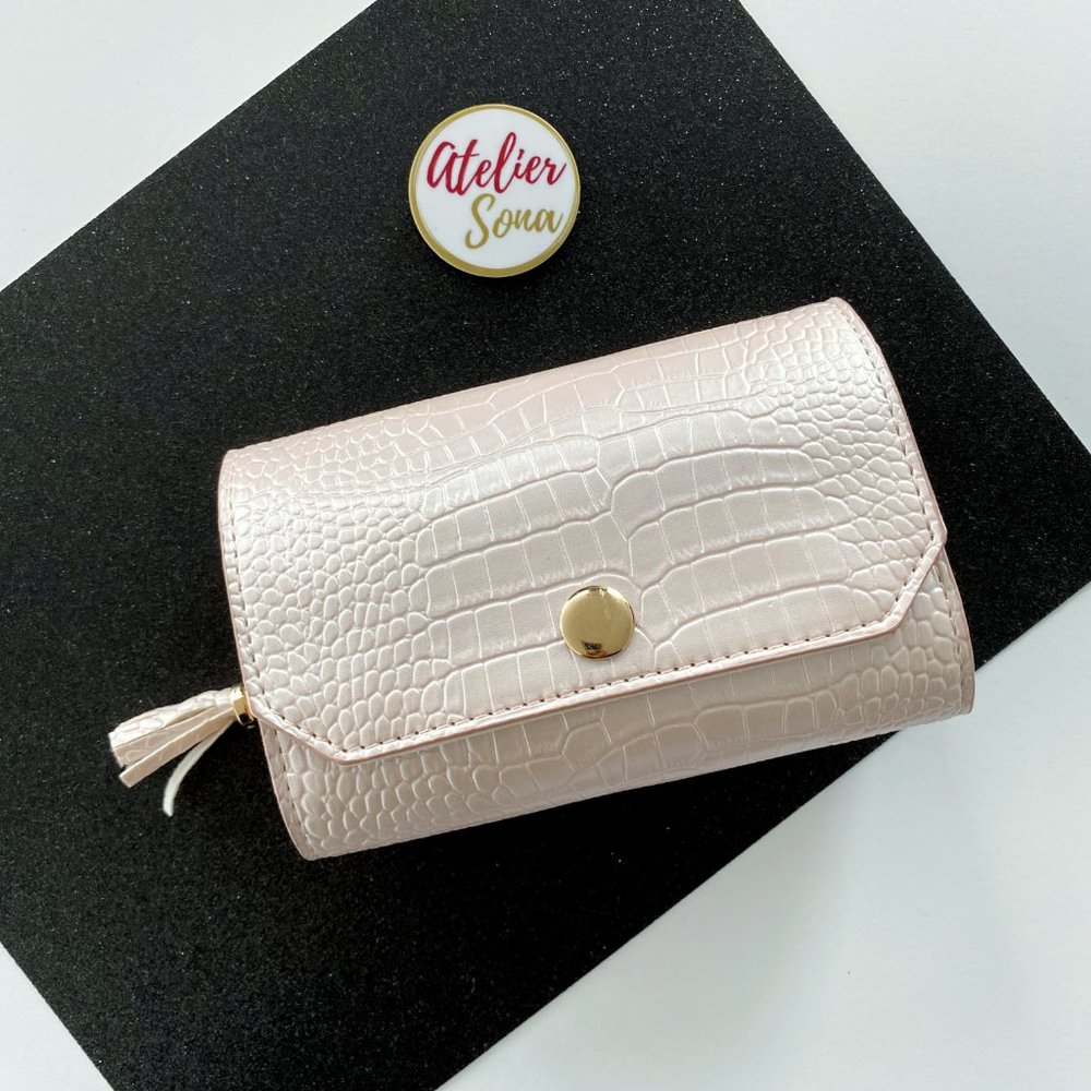Roll Up Jewelry Organizer - Light Pink - Picture 2 of 4